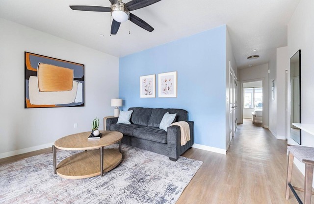 Landing | Chic 2BD, Clubhouse, Gym