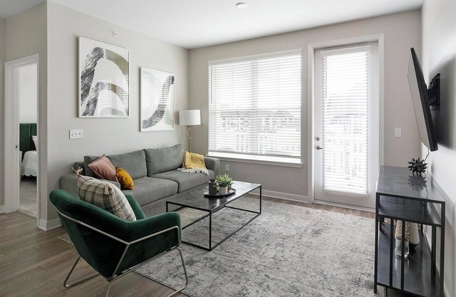 Landing | Incredible 2BD, Pool, Gym