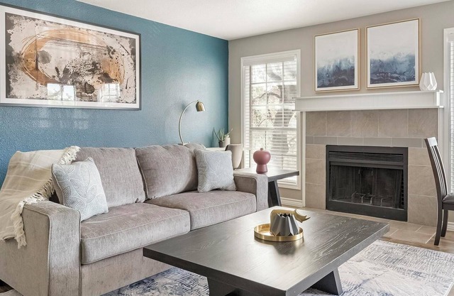 Landing | Incredible 1BD, Gym, Pool