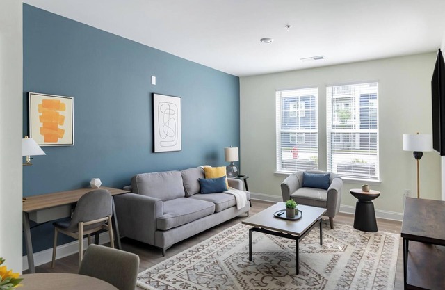 Landing | Modern 1BD, Clubhouse, Pool