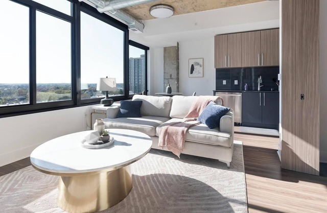 Landing | Spectacular 1BD, Gym, Game Room