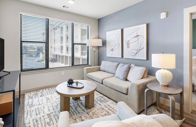 Landing | Stunning 2BD, Pool, Clubhouse