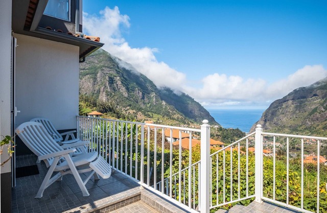 Landure Baixo by Madeira Sun Travel