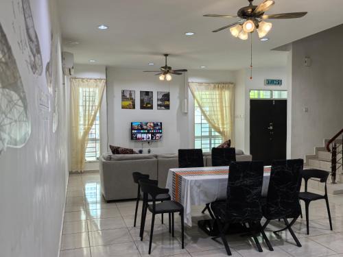 Langkawi A&A Homestay 13 Pax