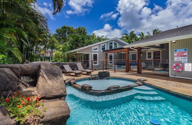 Lani Oasis & Pohaku Villa by Gather: 2 Homes w/Saltwater Pools, AC & Ga