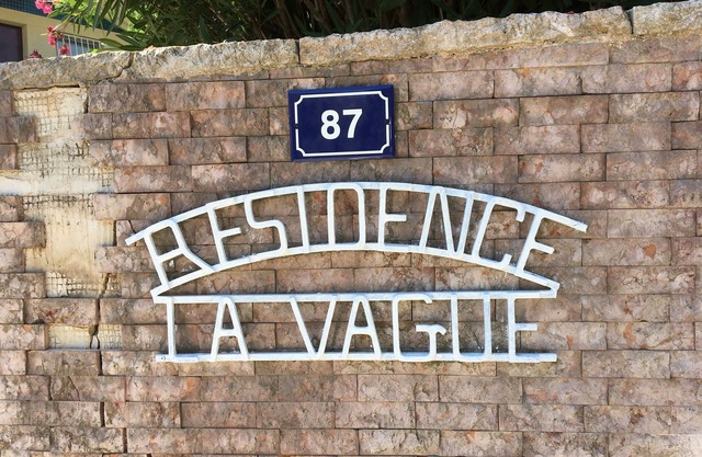 Large 2-room apartment with sea view in Mar Vivo at Résidence La Vague