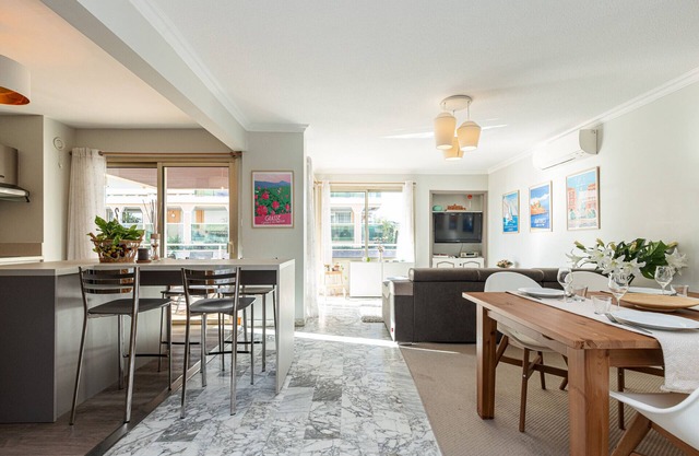 Large 3p for families - 300m from the sea - A/C