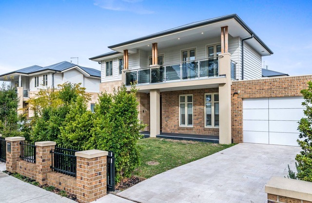 Large and Luxe in Hampton Parkside