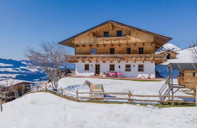 Large apartment near the ski lift