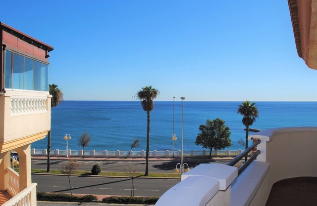 Large Apartment with Sea Views & Terrace