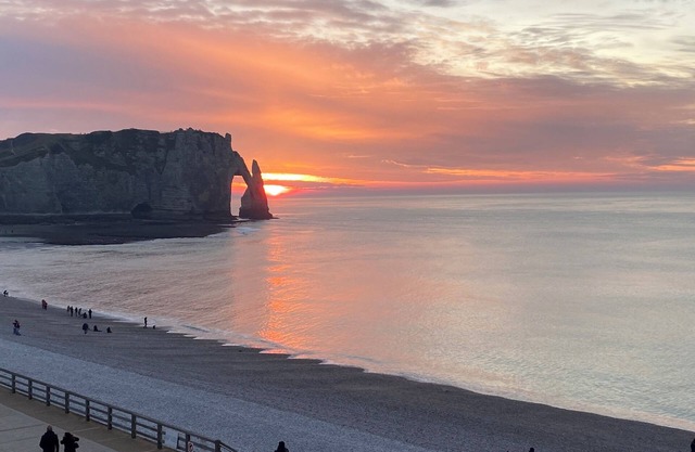 Large apartment with panoramic sea view