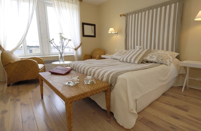 Large bright studio, feet in the water and a great view of the Aber Wrac'h