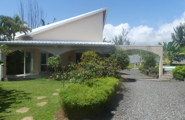 Large contemporary house with sea and mountain views