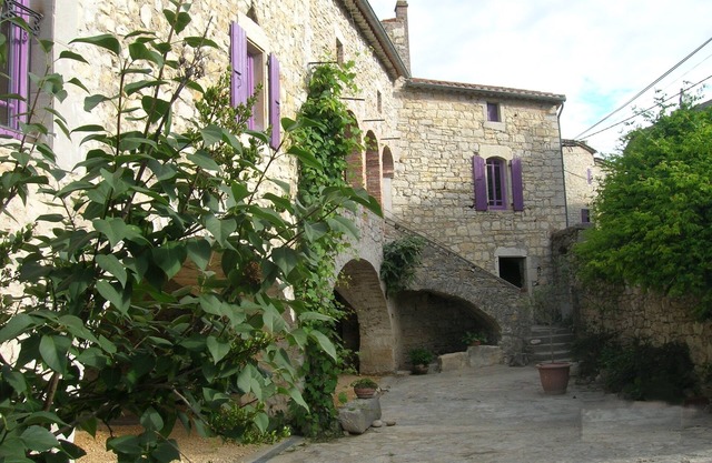 Large cottage of charm and character in southern Ardèche