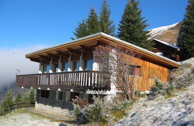 Large family chalet with magnificent views, close to the ski slopes