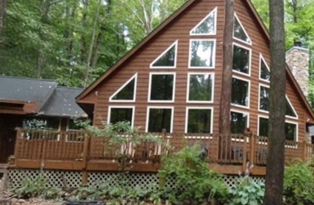 Large Family Close to Ski and Golf