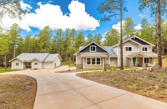 Large Flagstaff Home with Guest House