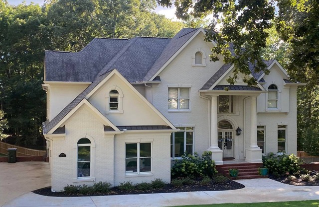 Large Golf Course neighborhood 4 Bd, 4.5 Ba