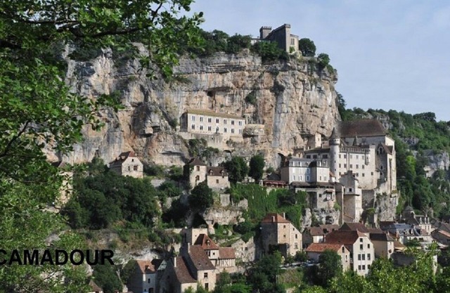Large house (loft) 5 bedrooms 10 people with pool Cahors