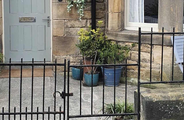 Large, Luxury, Pet Friendly, 7 Bed, 5 Bath, Sleeps 14 - Close to beach