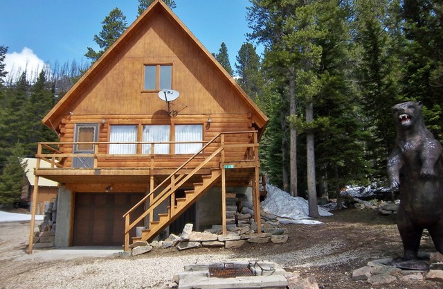 Large Mountain View House that sleeps up to 12