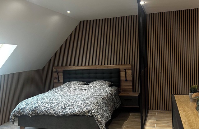 Large modern 40 m² loft-style studio just 50 metres from the beach!