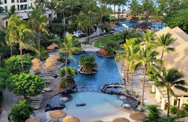 Large Paradise Resort Estate