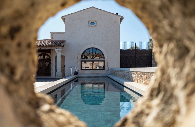 Large property for rent in Provence: Lavande et Merveilles