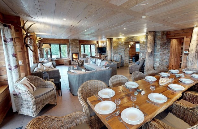 Large Savoyard-style house with indoor swimming pool, sauna, meeting room