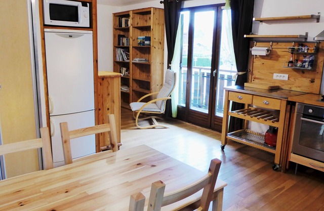 Large studio for 4 pers. at the edge of Annecy lake