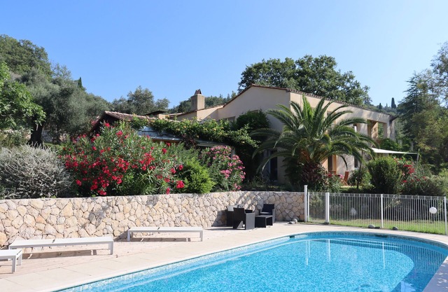 Large Villa With Magnificent Views Architect Light in the Green and Quiet