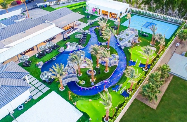 Largest Lazy River Resort!Theater,Pickleball,GameRM