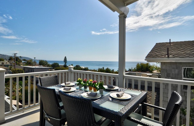 Last Min Avail Mid-June - Mid-July! Message us for best rate 1 min walk to beach