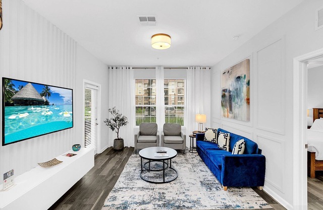 Last Minute Disney Getaway! Luxury Condo with Private Balcony. Book Now! #39284