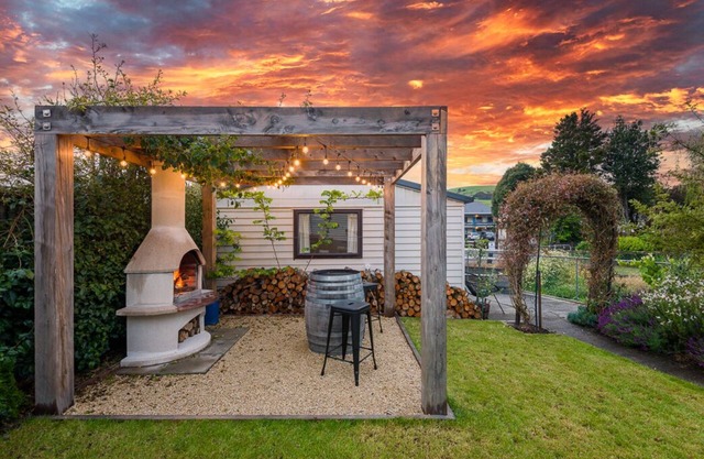 Lavaud Delight - Akaroa Holiday Home