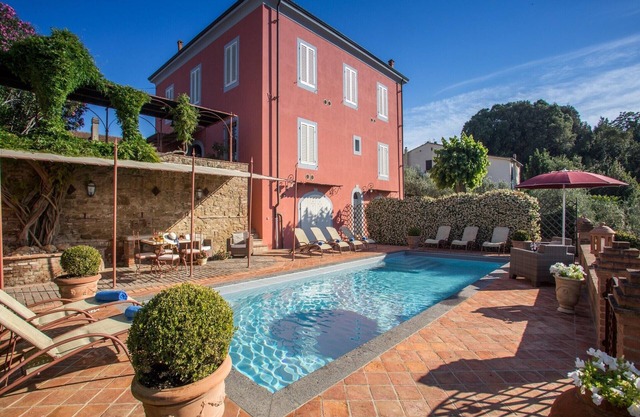 Lavish Villa in Peccioli