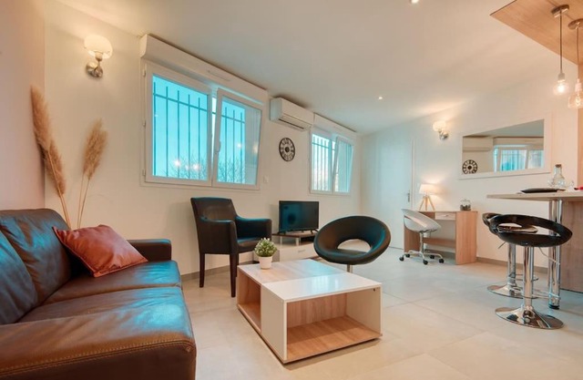 Le 102 -T2 climatisé 20 min à pied Gare St-Charles