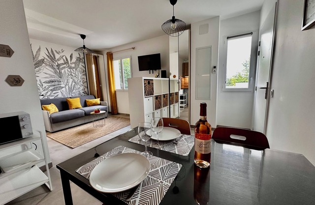 Le 29 Grimaldi, charming quiet studio, close to the Piano Festival and the Luberon.