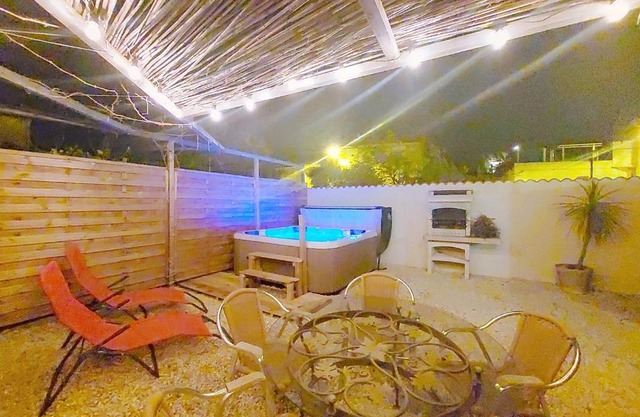 Le 34 degrés sud - 2 chambres - jardinet et jacuzzi