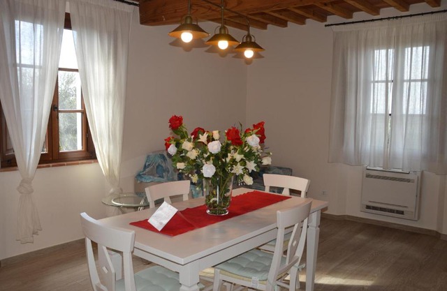 Le Bozze "Casa Olivo"con piscina, WI-FI