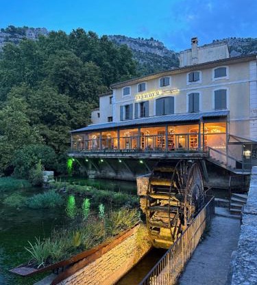 Le Château Olive et Raisin