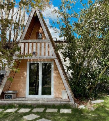 Le Chalet Tipi avec jacuzzi et jardin