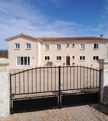 Le clos de bourdeilles chambre 3 avec wifi