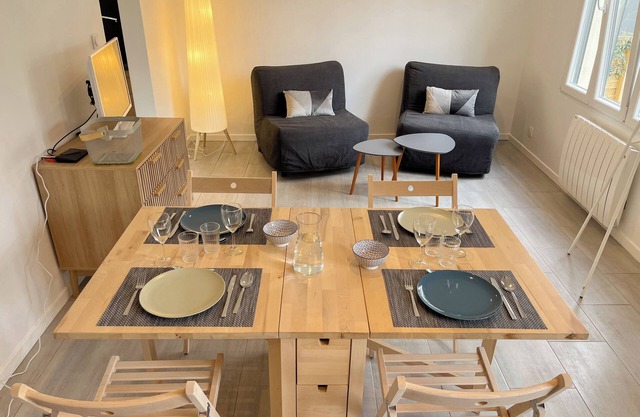 Le Cocon, magnificent studio, private garden and parking near Paris and Disney