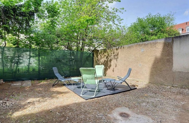 Le Coquelicot, Charming Apartment, Near Centre