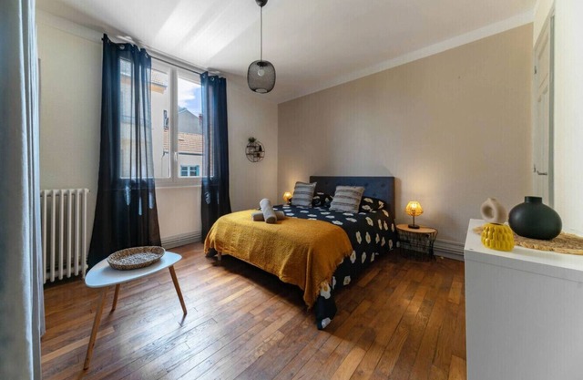 Le Desbrest - 11 rue Desbrest - Vichy