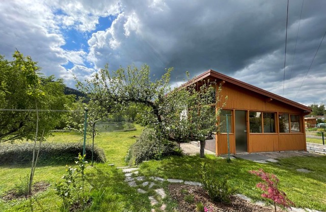 Le gîte et l'étang de pêche