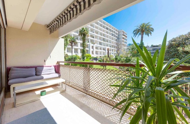 Le Gallia haven of peace in the city center with Terrace GALLIA LYS