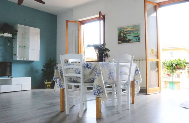 Le Grazie - Sail into Portovenere with balcony