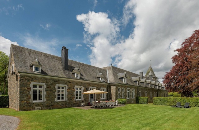 Le Hameau du Château – Elegance and serenity in the heart of Saint-Hubert Forest